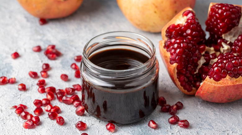Bulk Pomegranate Molasses Wholesale Supplier in Kenya; How to Import from Iran? Bulk Prices, Process, and Tariff Guide (2025)